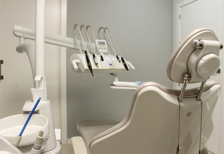 dental, clinic, orthodontics-2450751.jpg